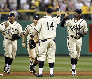 Pittsburgh was once the center of Negro League baseball – WPXI